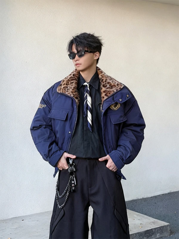 Теплая хлопковая куртка для мужчин: модная брендовая двусторонняя рабочая одежда с воротником-стойкой, зимняя, двусторонняя, стильная верхняя одежда
Теплая хлопковая куртка для мужчин: модная брендовая двусторонняя рабочая одежда с воротником-стойкой, зимняя, двусторонняя, стильная верхняя одежда