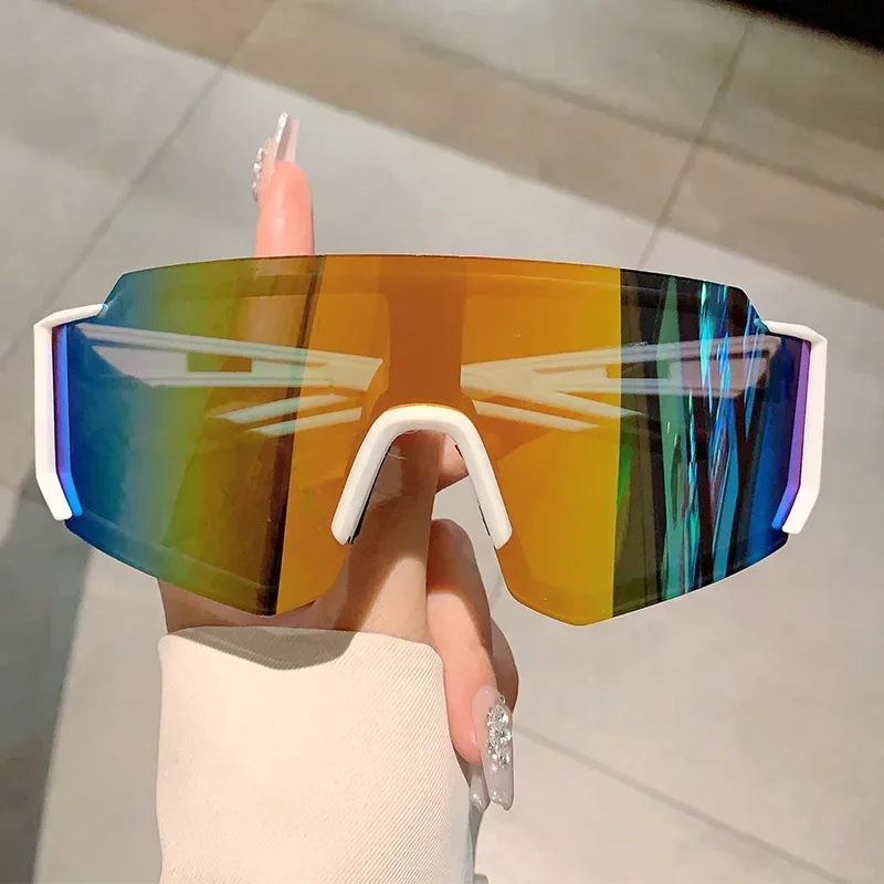Oversized Outdoor Sport Goggle Women Men Luxury Designer Glasses Vintage Punk Ski Cycling Windproof Sunglasses
Oversized Outdoor Sport Goggle Women Men Luxury Designer Glasses Vintage Punk Ski Cycling Windproof Sunglasses