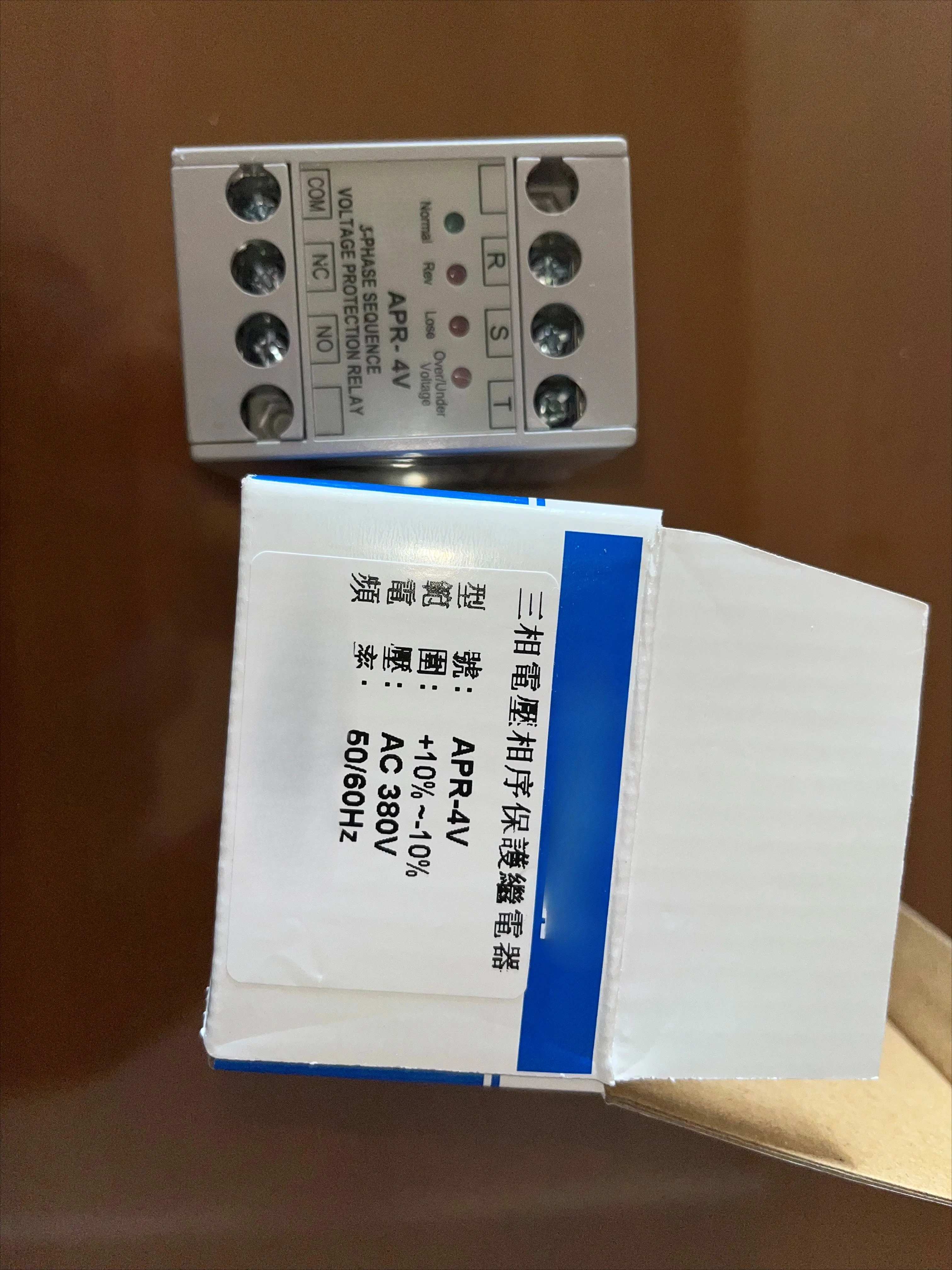 ANLY APR-4V three-phase voltage phase sequence protection relay
ANLY APR-4V three-phase voltage phase sequence protection relay