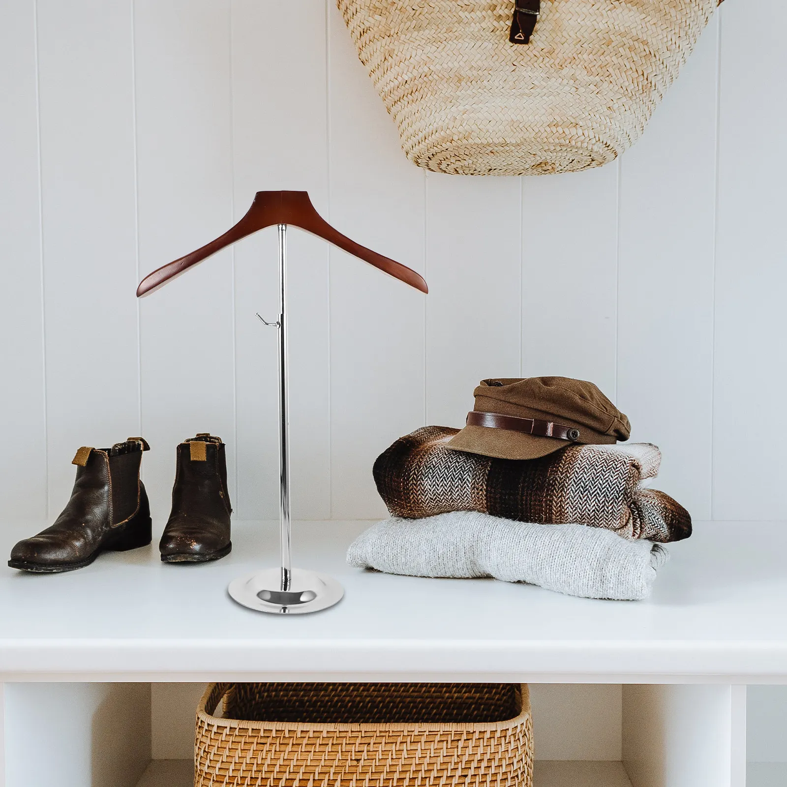 Стойка для демонстрации одежды мужская, железная с деревянными элементами, сверхпрочная, для футболок и пальто, вешалка для хранения, держатель для одежды
Стойка для демонстрации одежды мужская, железная с деревянными элементами, сверхпрочная, для футболок и пальто, вешалка для хранения, держатель для одежды