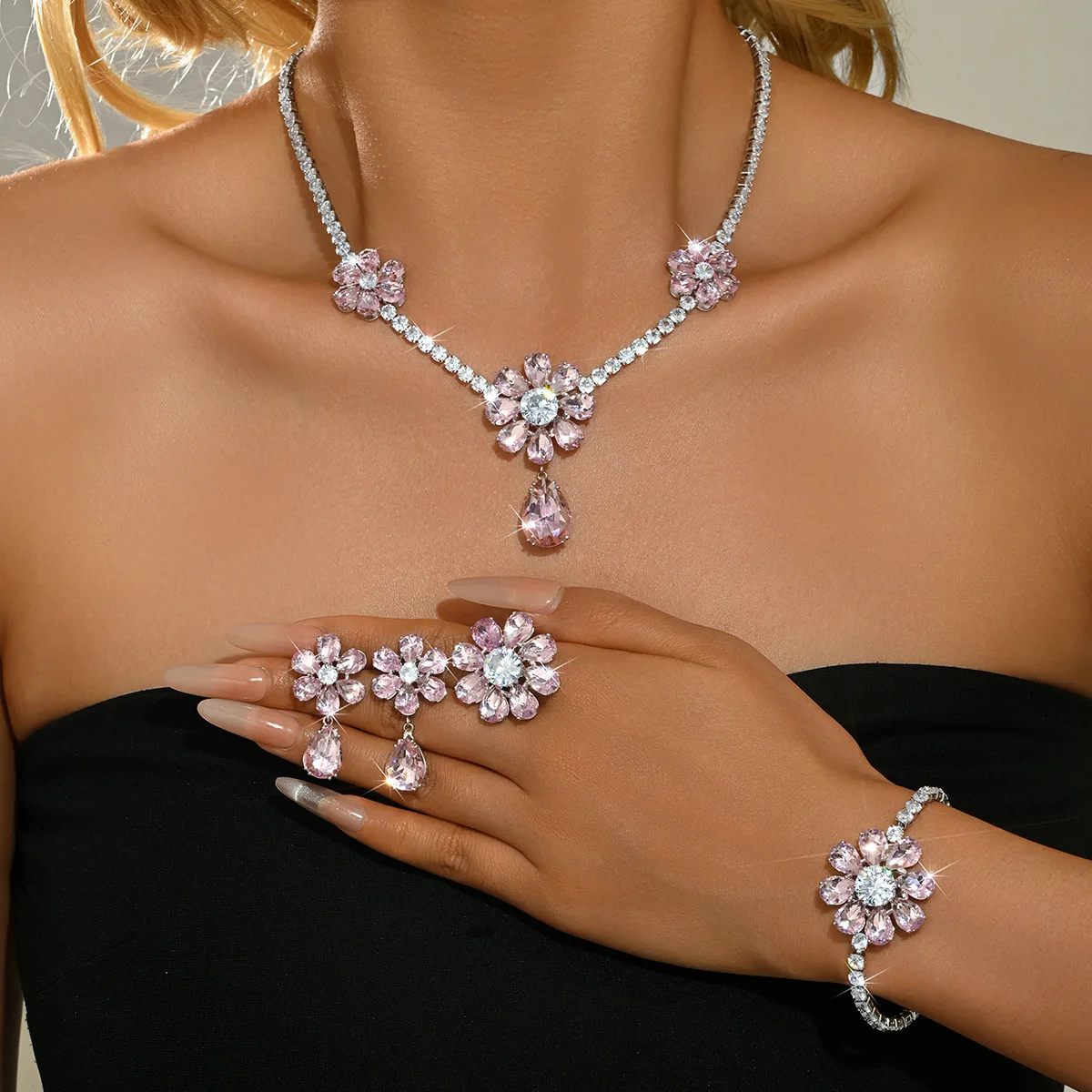 SLBRIDAL Alloy Sparkling Rhinestones Crystal Zircon Bridal Jewelry Set Wedding CZ Necklace Earring BracelSet Women Party Jewelry
SLBRIDAL Alloy Sparkling Rhinestones Crystal Zircon Bridal Jewelry Set Wedding CZ Necklace Earring BracelSet Women Party Jewelry