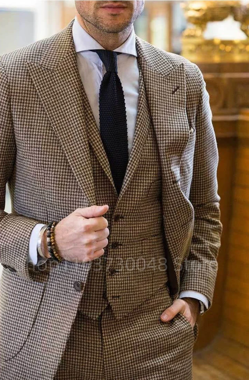 Brown Houndstooth 3 Pieces Men Suit Slim Fit Formal Business Men Clothing Casual Suits For Wedding Groom Tuxedo for Party Prom
Brown Houndstooth 3 Pieces Men Suit Slim Fit Formal Business Men Clothing Casual Suits For Wedding Groom Tuxedo for Party Prom