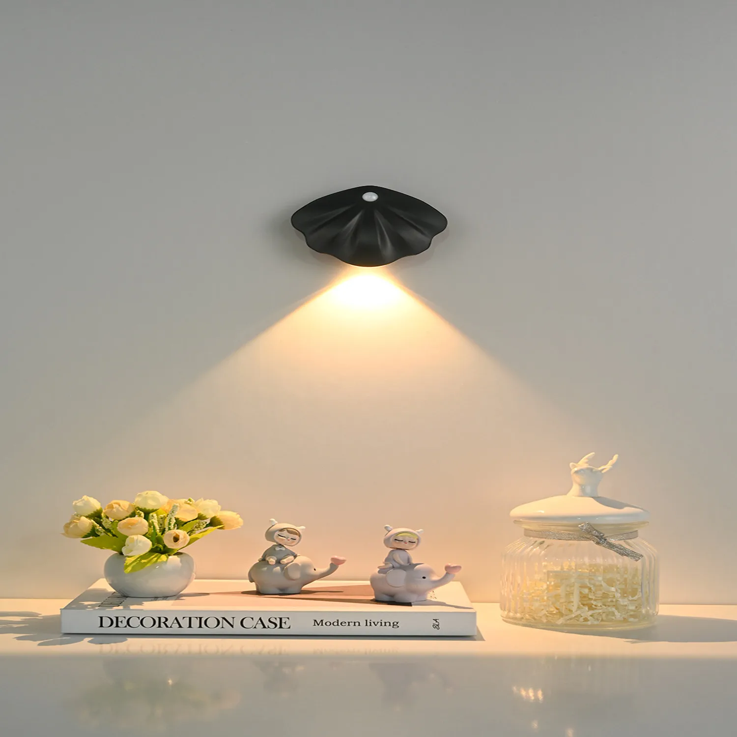 Magnetic suction wiring free indoor wall lights, door number lights, charging intelligent LED human body sensing lights, spotlig
Magnetic suction wiring free indoor wall lights, door number lights, charging intelligent LED human body sensing lights, spotlig