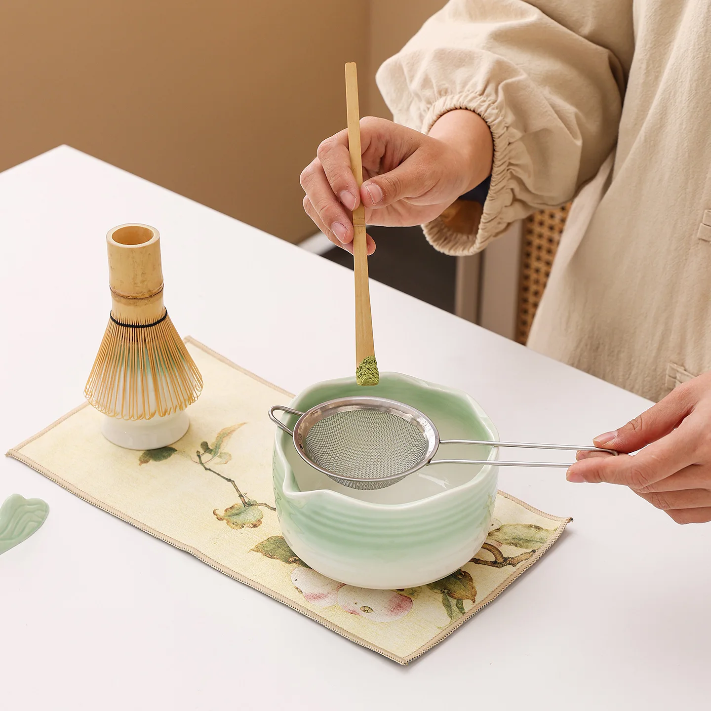 Chawan Matcha Bowl Japanese Ceramic Set Song Dynasty Point Tea Ceremony Bamboo Brush
Chawan Matcha Bowl Japanese Ceramic Set Song Dynasty Point Tea Ceremony Bamboo Brush