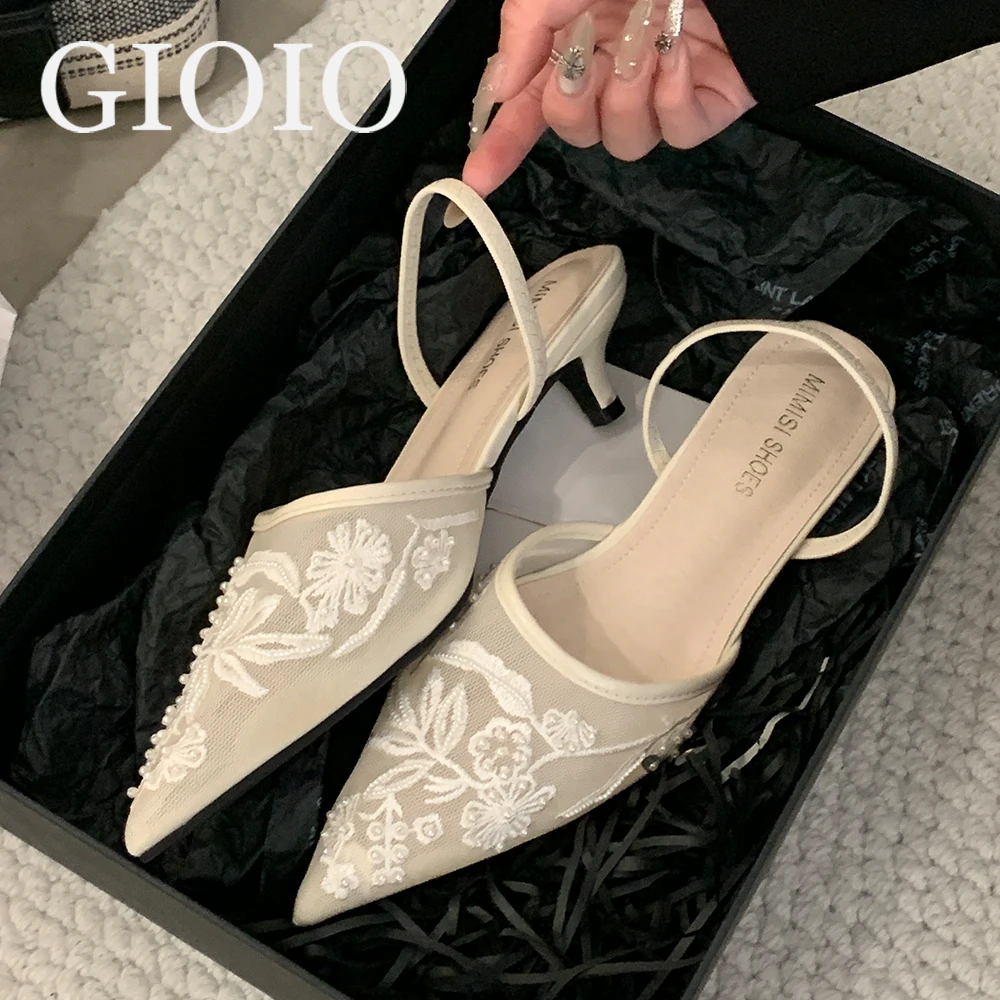 Brand Designer White Women Pumps Mesh Embroidered Flowers Back Strap Sexy Slingback High Heels Dress Wedding Shoes for Ladies
Brand Designer White Women Pumps Mesh Embroidered Flowers Back Strap Sexy Slingback High Heels Dress Wedding Shoes for Ladies