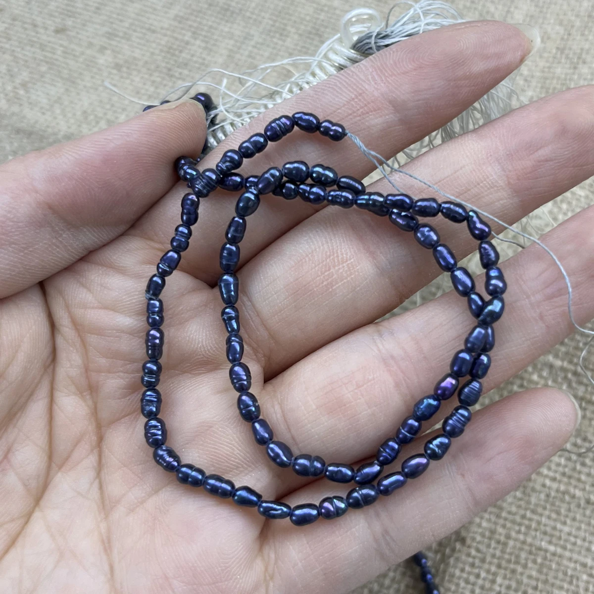 Grade A 2-3mm Black Samll Rice Beads Natural Freshwater Pearls Beads for Jewelry Making Supplies DIY Necklace Bracelet Accessory
Grade A 2-3mm Black Samll Rice Beads Natural Freshwater Pearls Beads for Jewelry Making Supplies DIY Necklace Bracelet Accessory