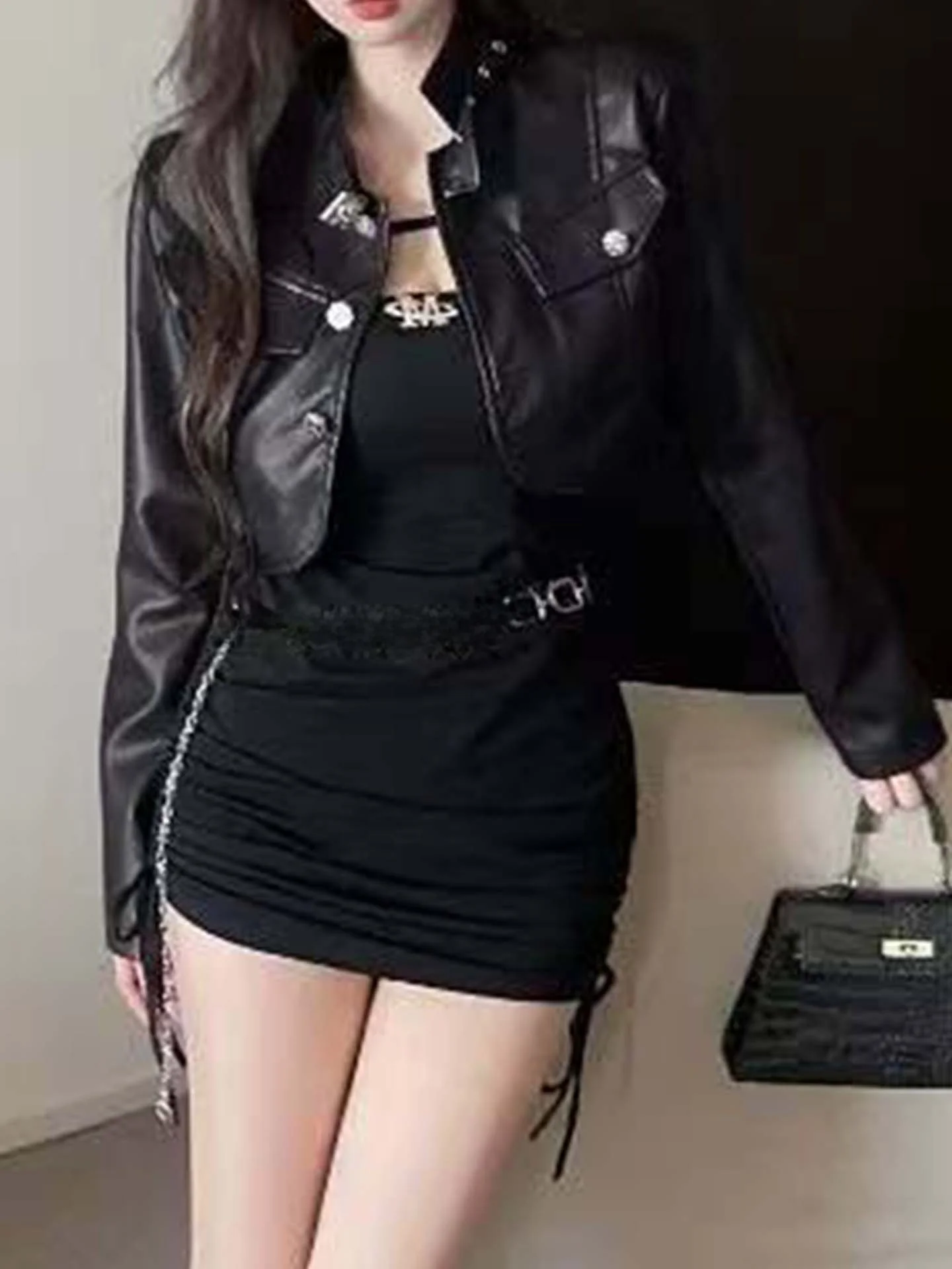 Корейская модная кожаная куртка с уникальным дизайном, весенняя, приталенная, с коротким рукавом, для женщин
Корейская модная кожаная куртка с уникальным дизайном, весенняя, приталенная, с коротким рукавом, для женщин