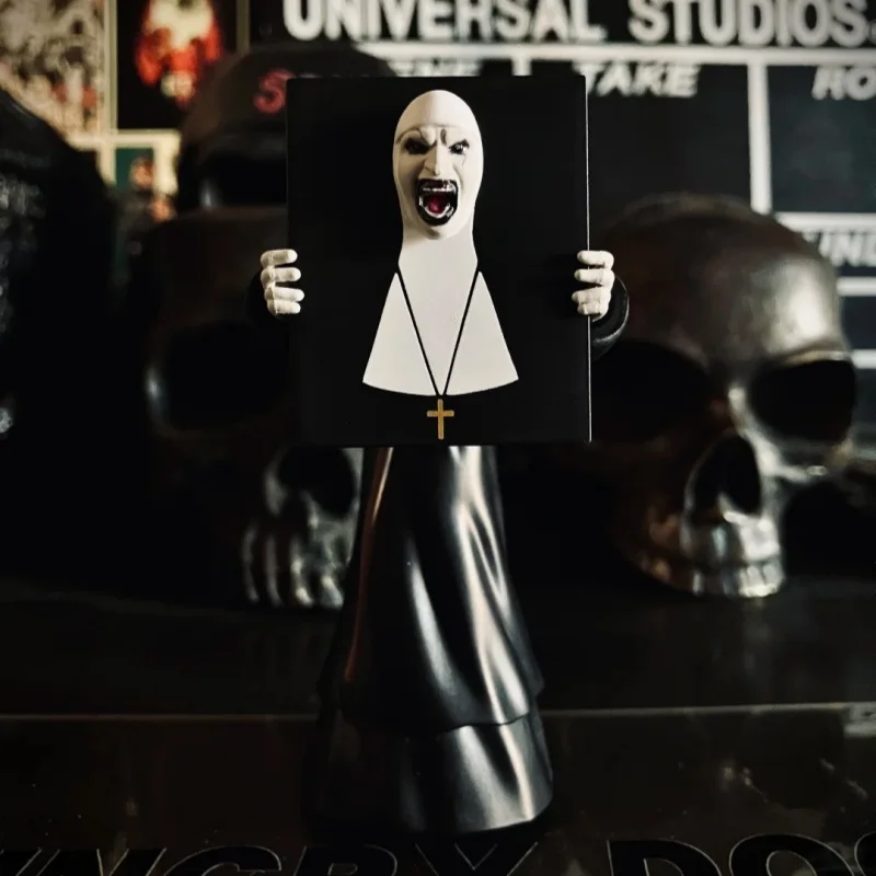52 игрушки Молния Дикий Танец Призрак Монахиня Валак Американский Хэллоуин Тематическая Шарнирная Фигурка Настольный Орнамент Идеальный Подарок
52 игрушки Молния Дикий Танец Призрак Монахиня Валак Американский Хэллоуин Тематическая Шарнирная Фигурка Настольный Орнамент Идеальный Подарок