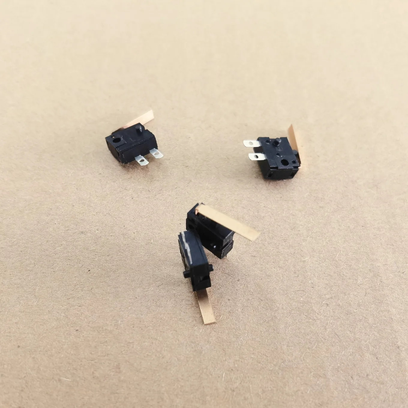 Original new 100% limit switch micro switch KFC-V-103 with handle camera switch KFV-V-103A long handle KFV-V-13A
Original new 100% limit switch micro switch KFC-V-103 with handle camera switch KFV-V-103A long handle KFV-V-13A