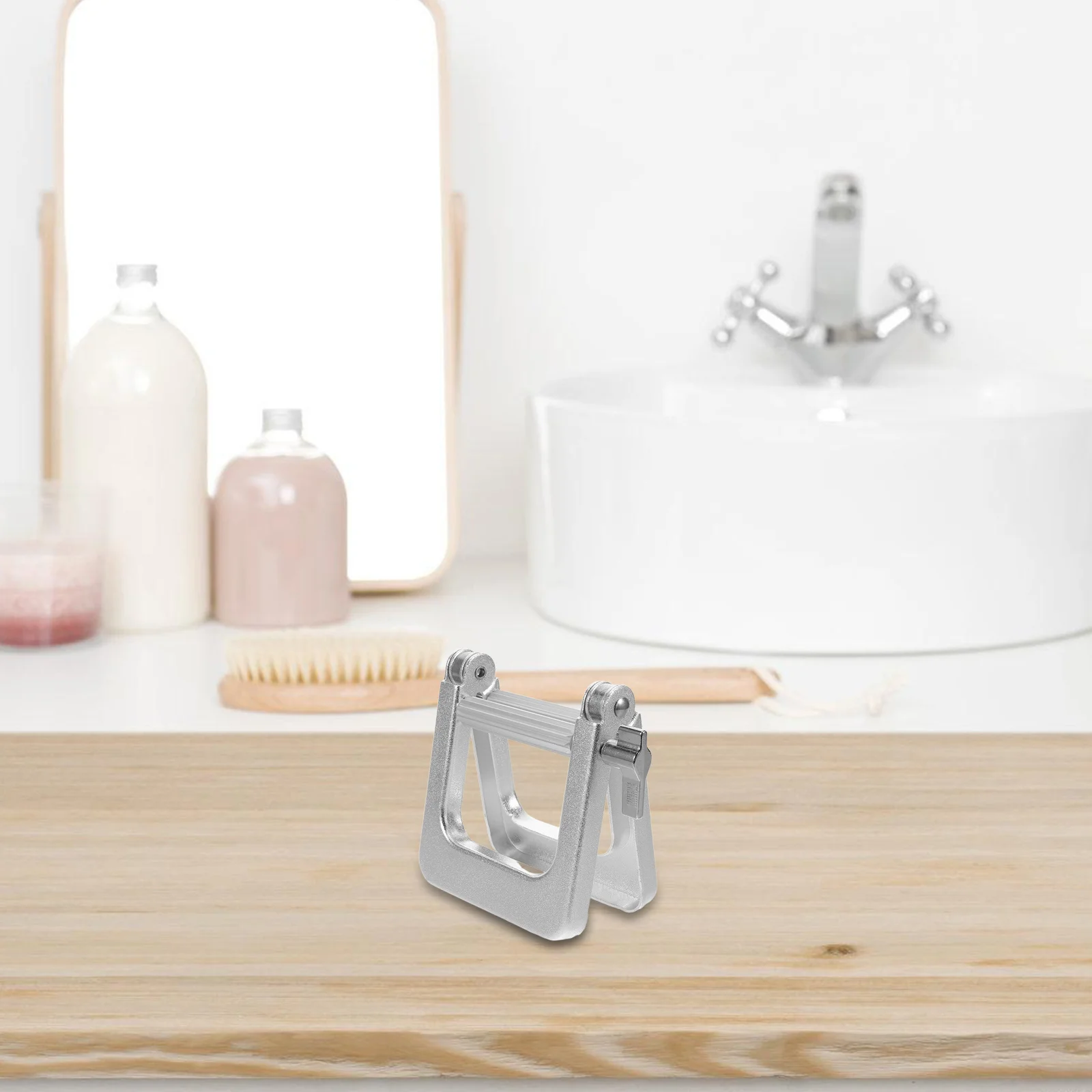 Aluminum Alloy Toothpaste Squeezer Durable Metal Tube Roller For Travel Cream Dispenser Tool For Cosmetics Hair Dye
Aluminum Alloy Toothpaste Squeezer Durable Metal Tube Roller For Travel Cream Dispenser Tool For Cosmetics Hair Dye