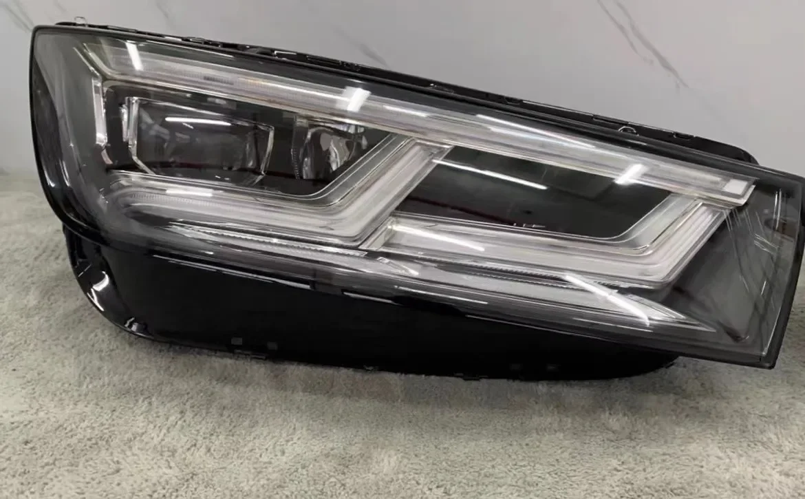 Автомобильные светодиодные фары DRL дневные ходовые огни для Audi Q5 18-20 указатель поворота
Автомобильные светодиодные фары DRL дневные ходовые огни для Audi Q5 18-20 указатель поворота