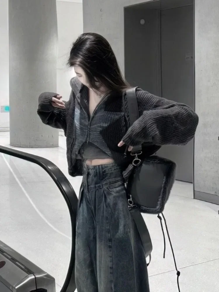 Vintage Star Streetwear Knitted Sweaters Autumn Fashion Grunge Harajuku Zipper Coats Y2k Aesthetic Casual Cropped Cardigan Women
Vintage Star Streetwear Knitted Sweaters Autumn Fashion Grunge Harajuku Zipper Coats Y2k Aesthetic Casual Cropped Cardigan Women