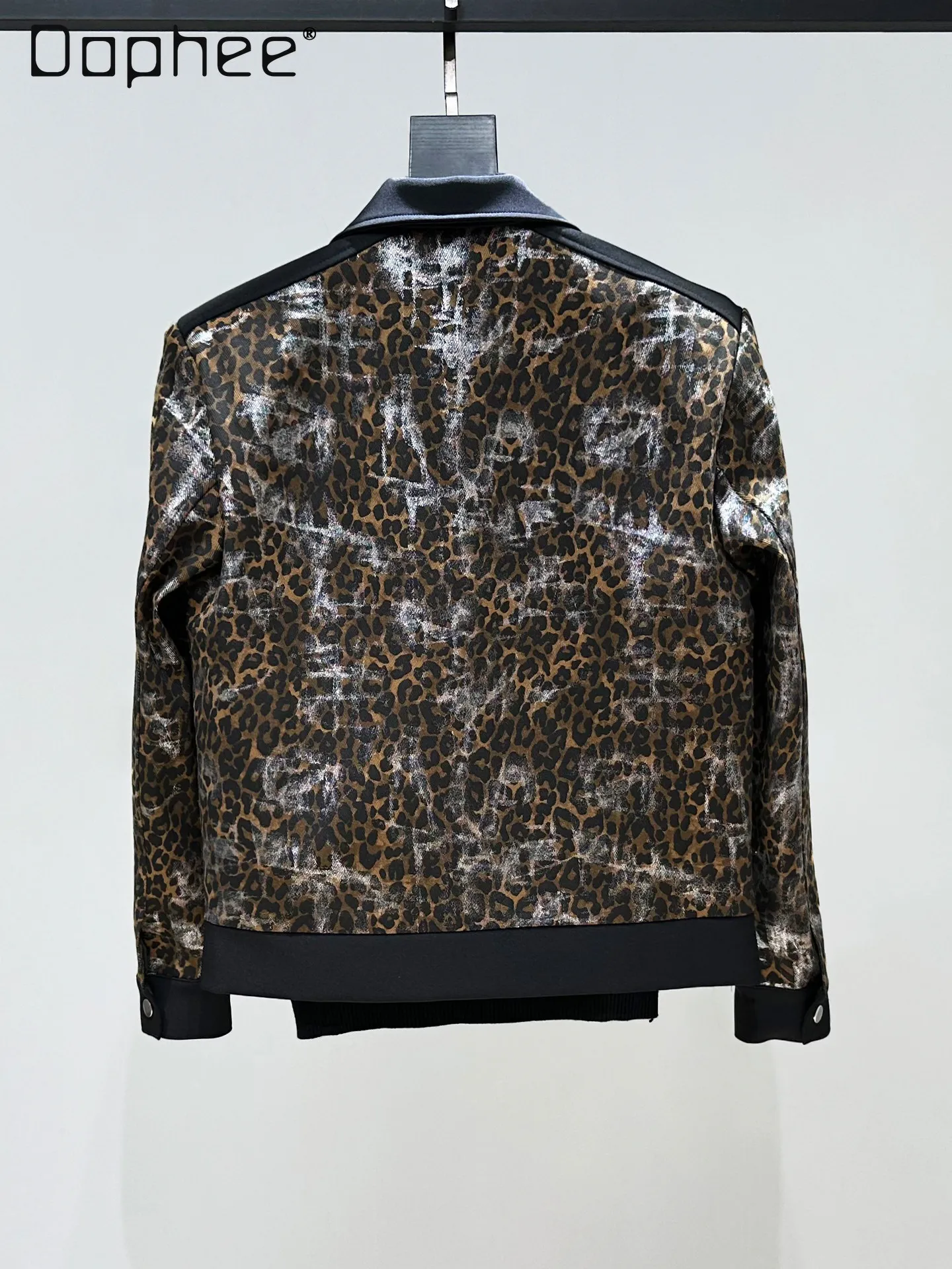 2026 Spring Autumn New American Street Style Men Chain Spliced Leopard Jacket High Waist Loose Casual Straight Black Pants
2026 Spring Autumn New American Street Style Men Chain Spliced Leopard Jacket High Waist Loose Casual Straight Black Pants