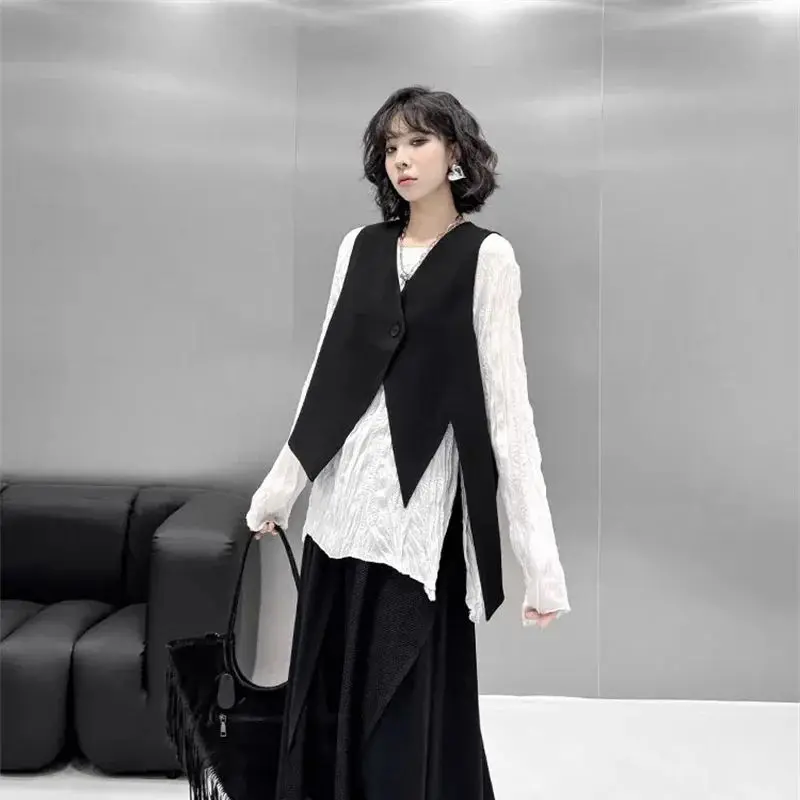 Yamamoto Style Niche Design Irregular Vest 2025 Spring New Item Dark Style Loose Solid Color Personalized Vest Vest Commuting
Yamamoto Style Niche Design Irregular Vest 2025 Spring New Item Dark Style Loose Solid Color Personalized Vest Vest Commuting