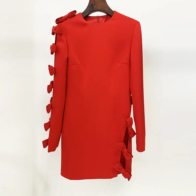 2024 Early Autumn New Celebrity Fashion Personality Asymmetric Hollow Bow Small Dress
2024 Early Autumn New Celebrity Fashion Personality Asymmetric Hollow Bow Small Dress