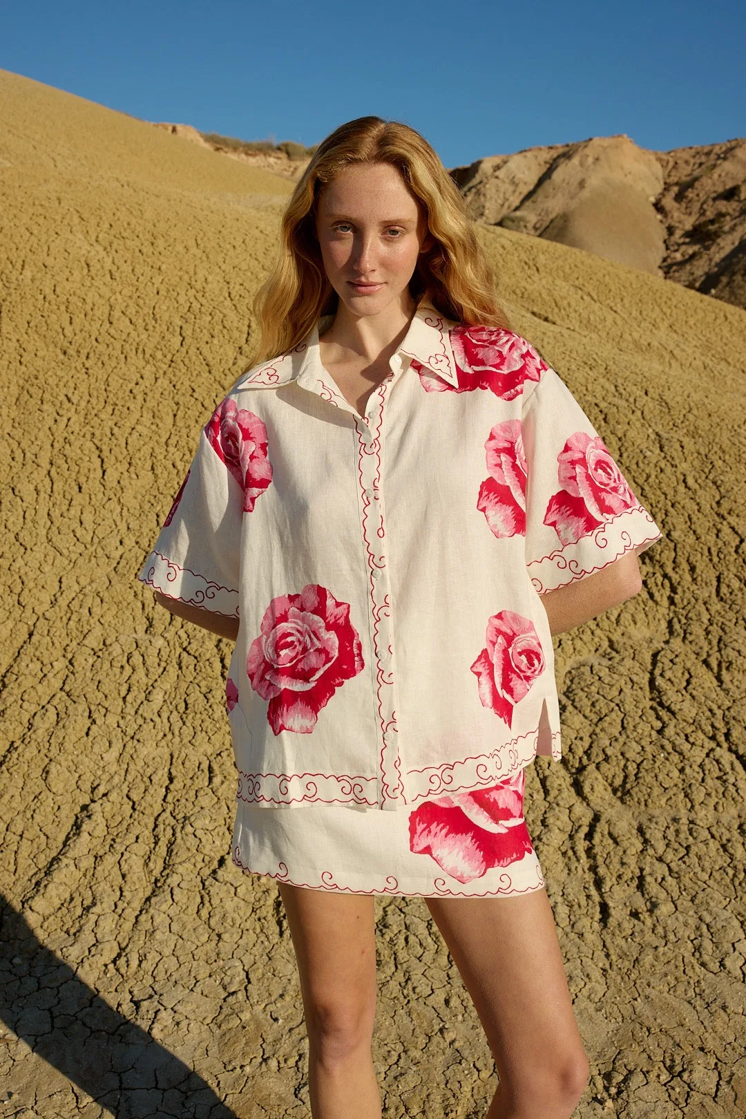 Casual Linen Red Rose Print ort Sve irt f Skirt Set Summer 2026 New Sle Vaion Loose Fit Breathable Women's Outfit
Casual Linen Red Rose Print ort Sve irt f Skirt Set Summer 2026 New Sle Vaion Loose Fit Breathable Women's Outfit