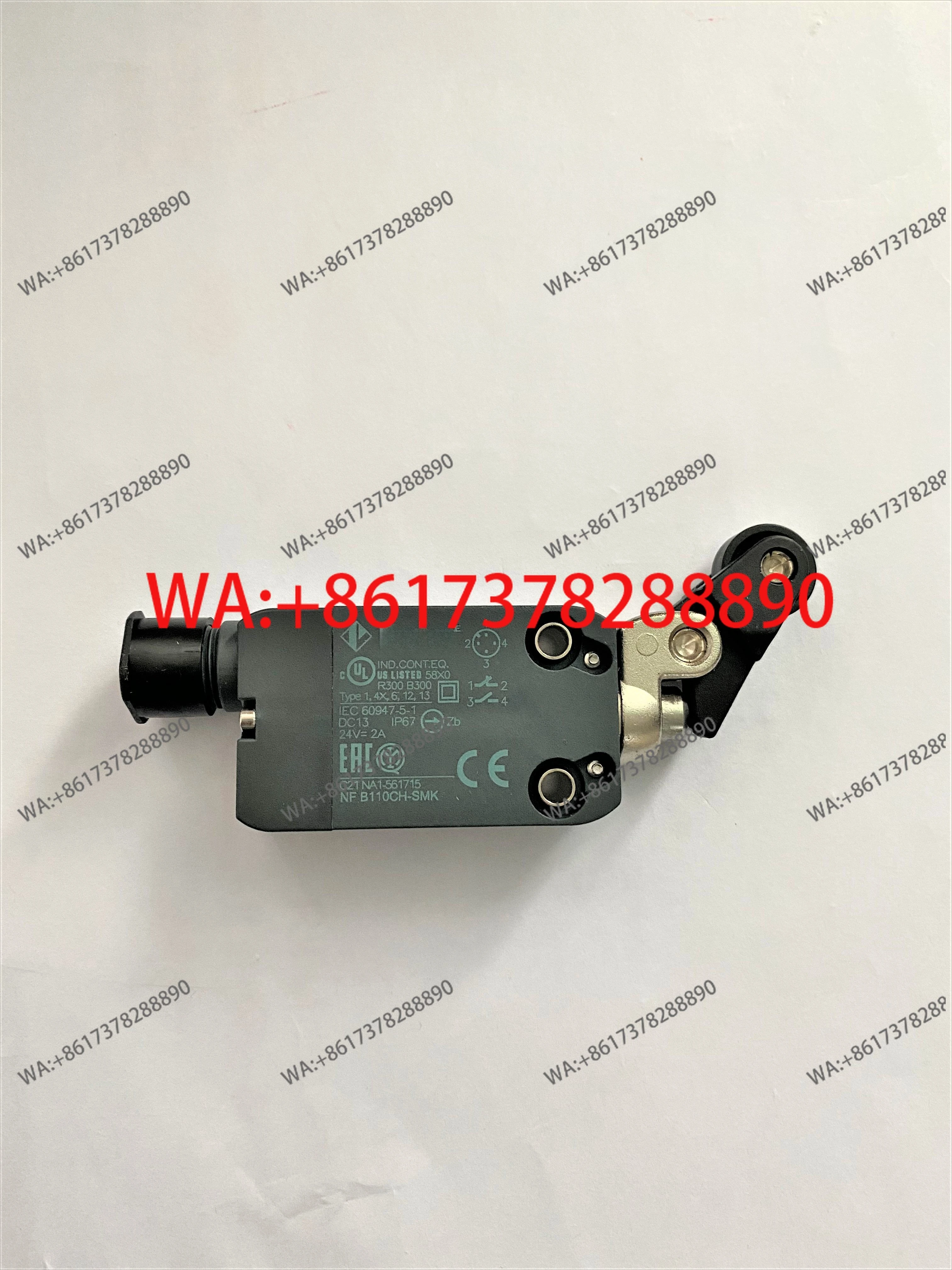 Italy imported limit switch NF B110CH-SMK spot buy on the same day and send it on the same day
Italy imported limit switch NF B110CH-SMK spot buy on the same day and send it on the same day