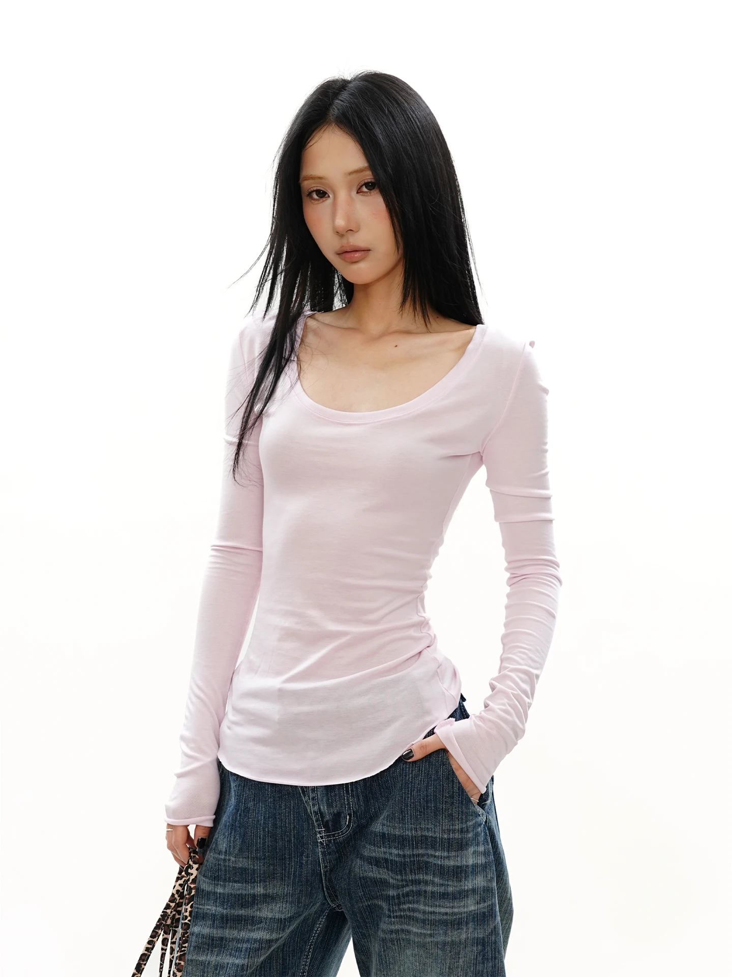 S3T5 Шелковая удобная большая U Ne Base irt женская весенняя новая утягивающая длинная футболка Sve повседневная свободная посадка чистый цвет
S3T5 Шелковая удобная большая U Ne Base irt женская весенняя новая утягивающая длинная футболка Sve повседневная свободная посадка чистый цвет