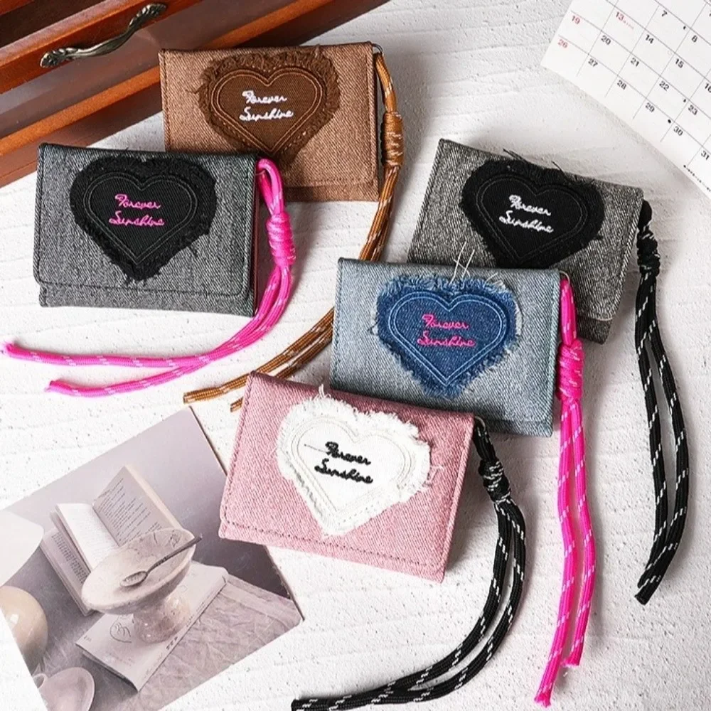 Versatile PU Leather Tri-fold Wallet Canvas with Lanyard Leather Card Holder Large Capacity PVC Women Wallets Women
Versatile PU Leather Tri-fold Wallet Canvas with Lanyard Leather Card Holder Large Capacity PVC Women Wallets Women