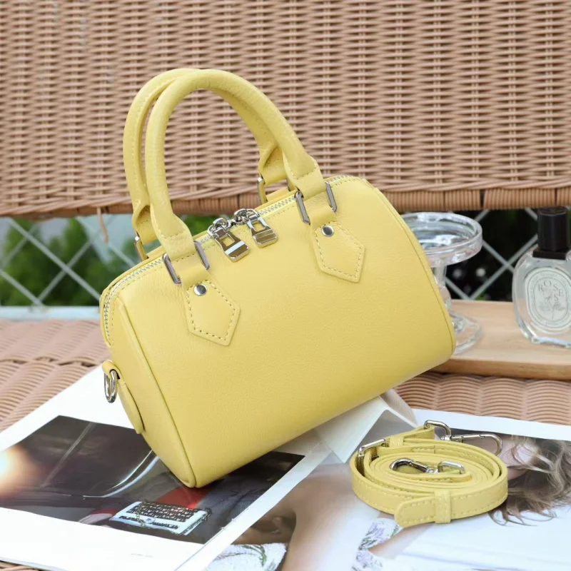 Top-Grain Cowhide Boston Bag - 2025 New Arrival Genuine Leather Pillow Bag, Fashionable High-End Soft Leather Bestseller Women's
Top-Grain Cowhide Boston Bag - 2025 New Arrival Genuine Leather Pillow Bag, Fashionable High-End Soft Leather Bestseller Women's