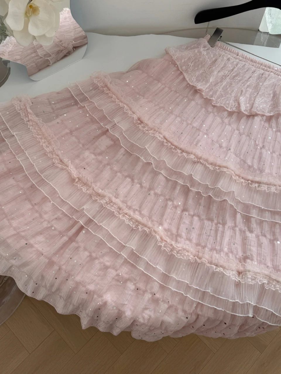 Sweet Pink Bowtie Ne Vest Lace High Waist Slim iny f Skirt Set Women's Faion Summer Outfit Two-Piece V-Ne Ensemble
Sweet Pink Bowtie Ne Vest Lace High Waist Slim iny f Skirt Set Women's Faion Summer Outfit Two-Piece V-Ne Ensemble