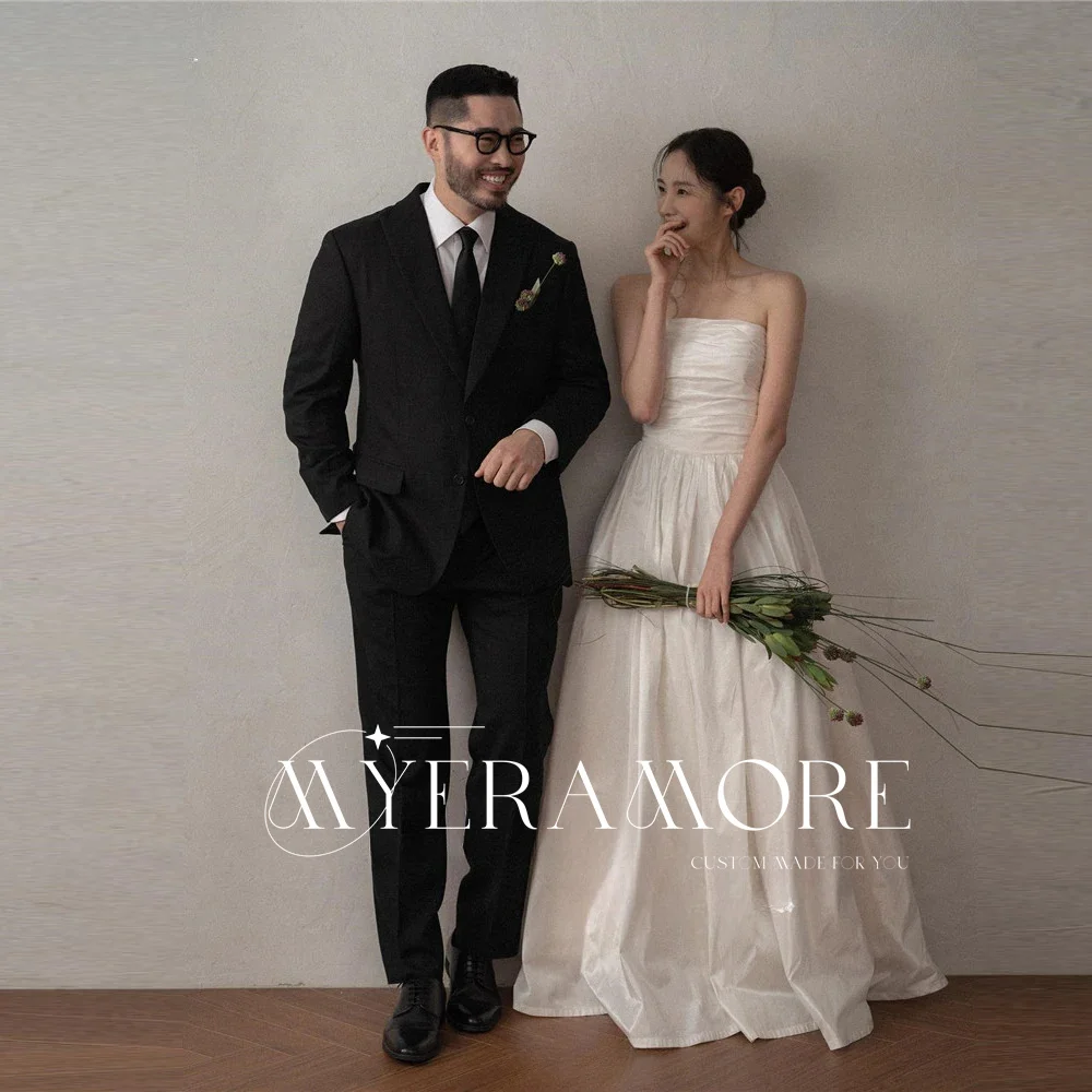 Chic Sleeveless A-line Wedding Dress Backless Bridal Gowns for 2025 Pleated Wedding Dresses for Beach Church Weddings Customized
Chic Sleeveless A-line Wedding Dress Backless Bridal Gowns for 2025 Pleated Wedding Dresses for Beach Church Weddings Customized