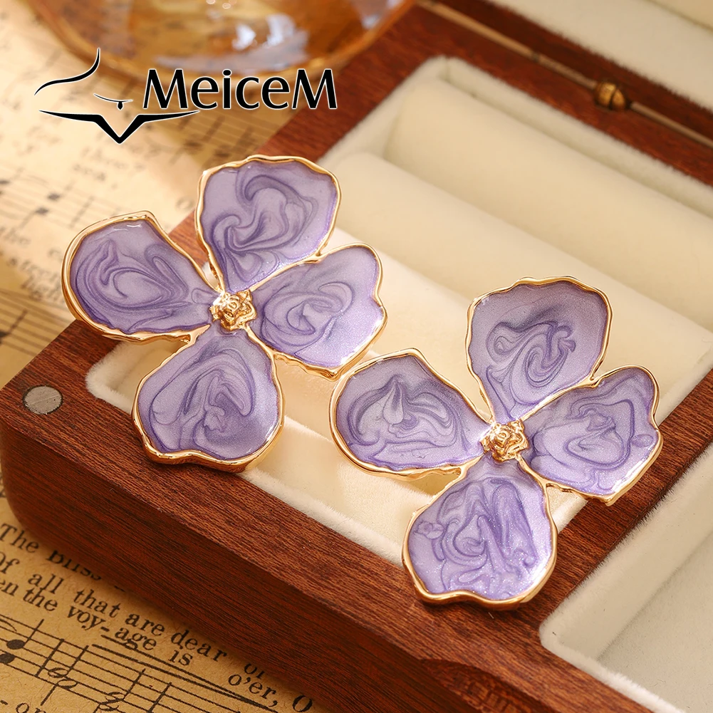 2024 New Colorful Flower Earrings High Quality Enamel Stud Earrings Women's Party Holiday Accessories Gifts for Woman Girls
2024 New Colorful Flower Earrings High Quality Enamel Stud Earrings Women's Party Holiday Accessories Gifts for Woman Girls
