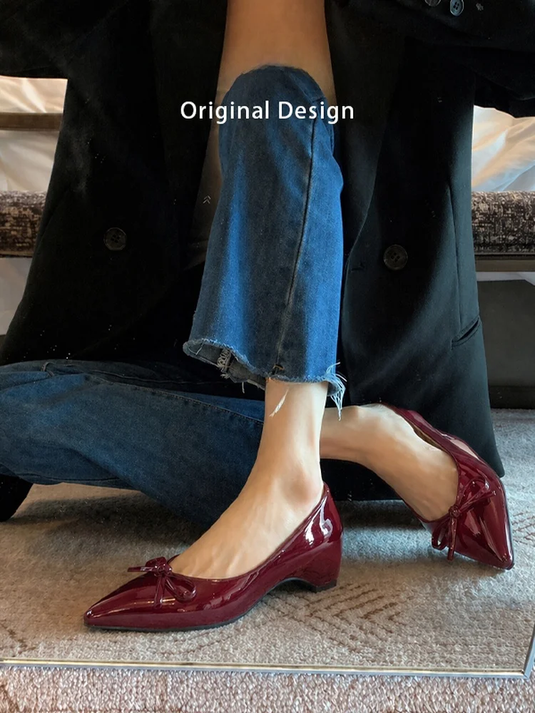 Elegant Red Patent Leather Pointed Toe Single Shoes Women's Knot Inner Heightening Mary Jane Shoes Leather
Elegant Red Patent Leather Pointed Toe Single Shoes Women's Knot Inner Heightening Mary Jane Shoes Leather
