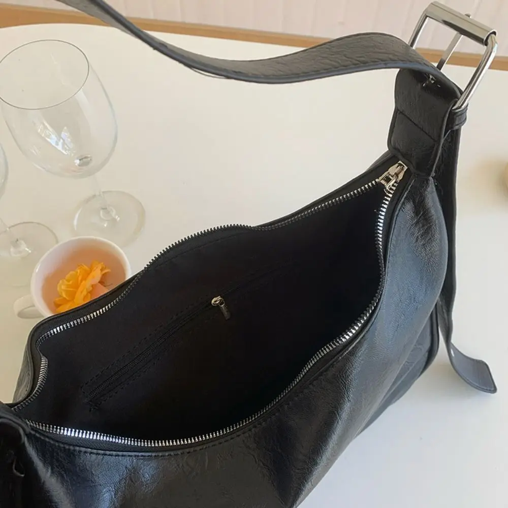 Elegant Large Capacity Pillow Crossbody Bag Pillow Bag Korean Style PU Dumpling Bag Solid Color Mommy Bag Shoulder Bag Travel
Elegant Large Capacity Pillow Crossbody Bag Pillow Bag Korean Style PU Dumpling Bag Solid Color Mommy Bag Shoulder Bag Travel