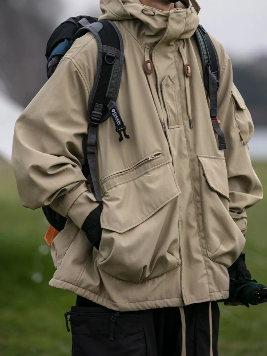 Japanese Sle Hooded Jaet Men's Spring Autumn Loose Hunting Clothes Outdoor Workwear Windproof Coat Trendy Zipper Decoration
Japanese Sle Hooded Jaet Men's Spring Autumn Loose Hunting Clothes Outdoor Workwear Windproof Coat Trendy Zipper Decoration