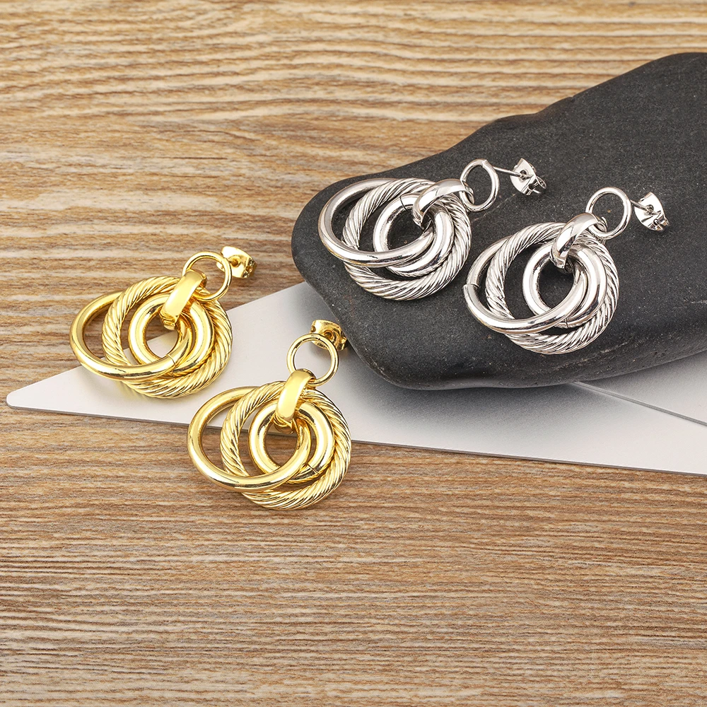 Nidin New Punk Gold Plated Round Circle Hoop Earrings For Women Dangle Ear Jewelry Hip Hop Gold/Silver Color Gift Accessories
Nidin New Punk Gold Plated Round Circle Hoop Earrings For Women Dangle Ear Jewelry Hip Hop Gold/Silver Color Gift Accessories