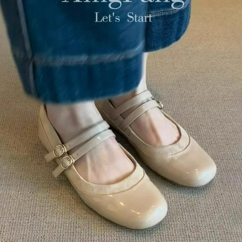 Flats Marie Janes Shoes Women Casual Loafers Summer Sport New Sandals 2025 Trend Woman Ballet Dance Shoes Fashion Sneakers Mujer
Flats Marie Janes Shoes Women Casual Loafers Summer Sport New Sandals 2025 Trend Woman Ballet Dance Shoes Fashion Sneakers Mujer