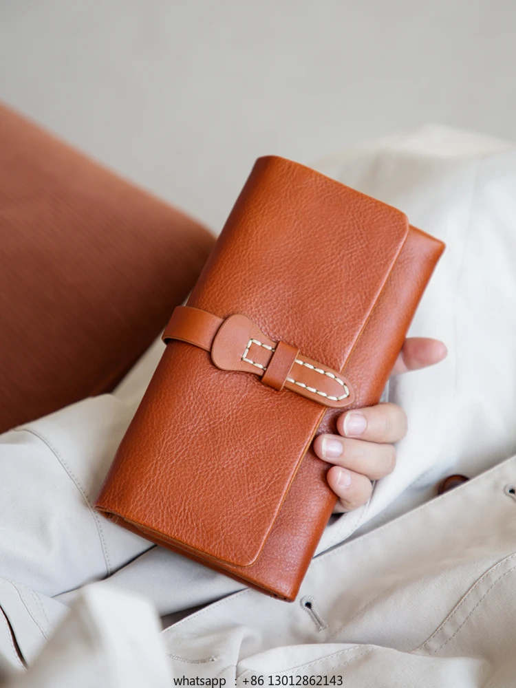 Длинный кошелек, большая вместимость, позиция с несколькими картами, скидка 30% на кошелек.
Длинный кошелек, большая вместимость, позиция с несколькими картами, скидка 30% на кошелек.