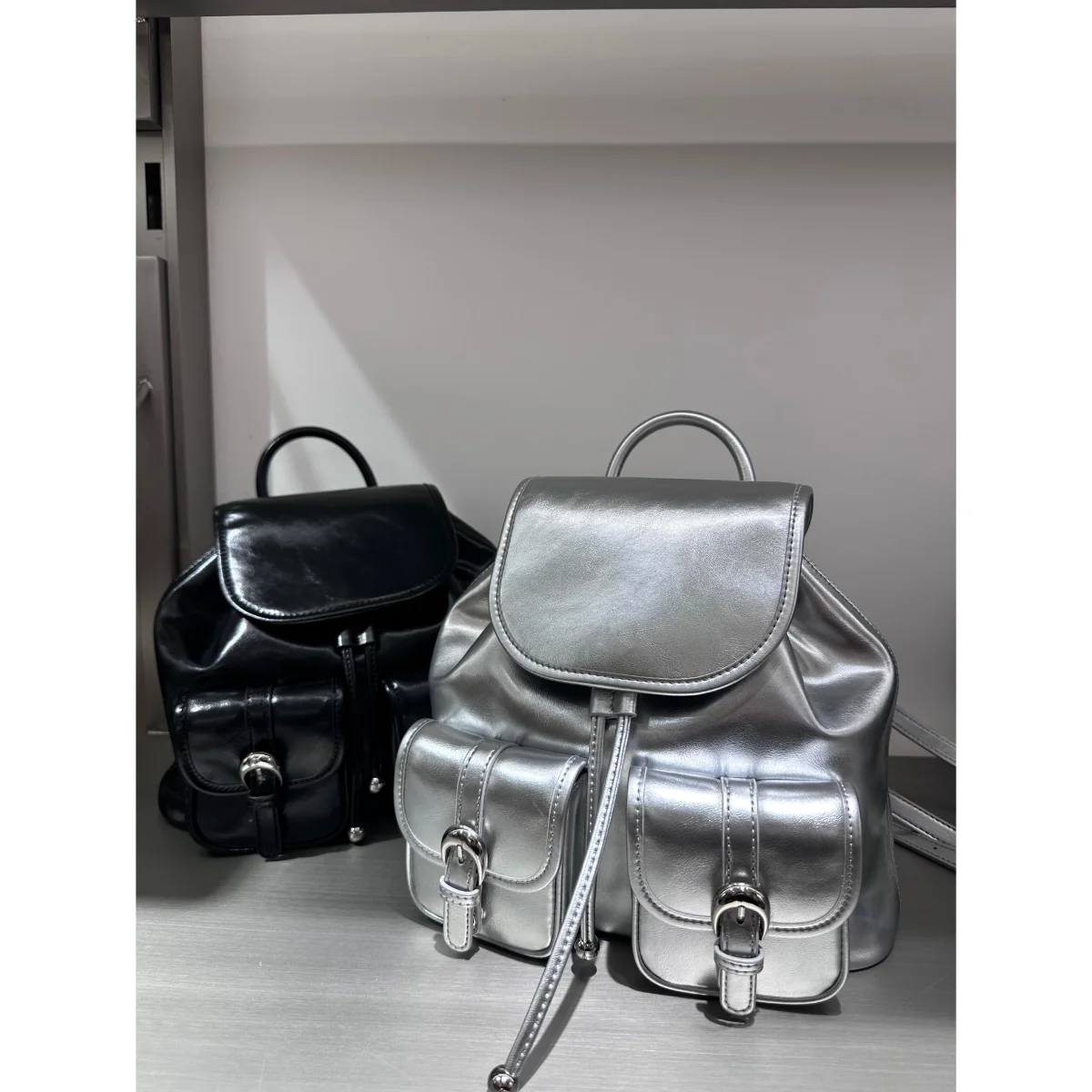 Ele Handheld Commuter Bapa Women's Faion Versatile Bag 2025 New Design Portable oulder Bag Korean Sle Soft Handle
Ele Handheld Commuter Bapa Women's Faion Versatile Bag 2025 New Design Portable oulder Bag Korean Sle Soft Handle