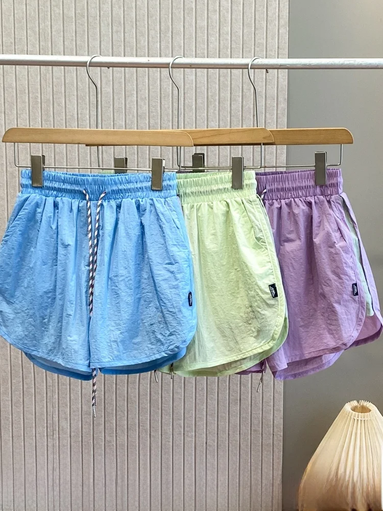 Lightweight Breathable Outdoor Hiking Shorts Casual Straight Leg Nylon Fabric Summer Sporty Cut round Arc Design Ladies Trousers
Lightweight Breathable Outdoor Hiking Shorts Casual Straight Leg Nylon Fabric Summer Sporty Cut round Arc Design Ladies Trousers