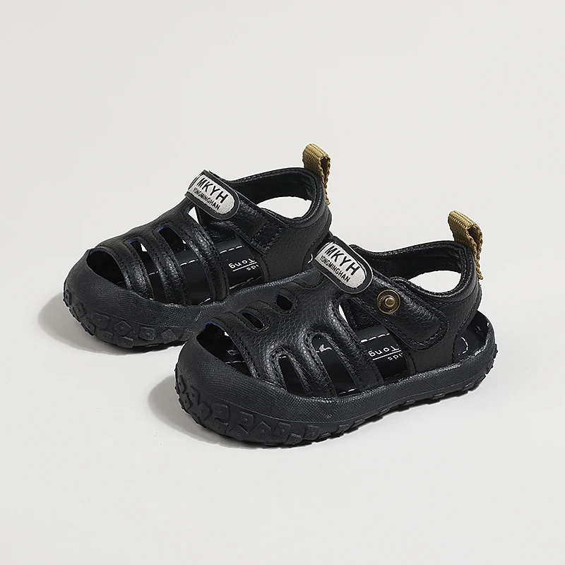 1 pair of summer baby boys' sandals with toe cover 2025 new soft sole anti slip toddler beach shoes
1 pair of summer baby boys' sandals with toe cover 2025 new soft sole anti slip toddler beach shoes