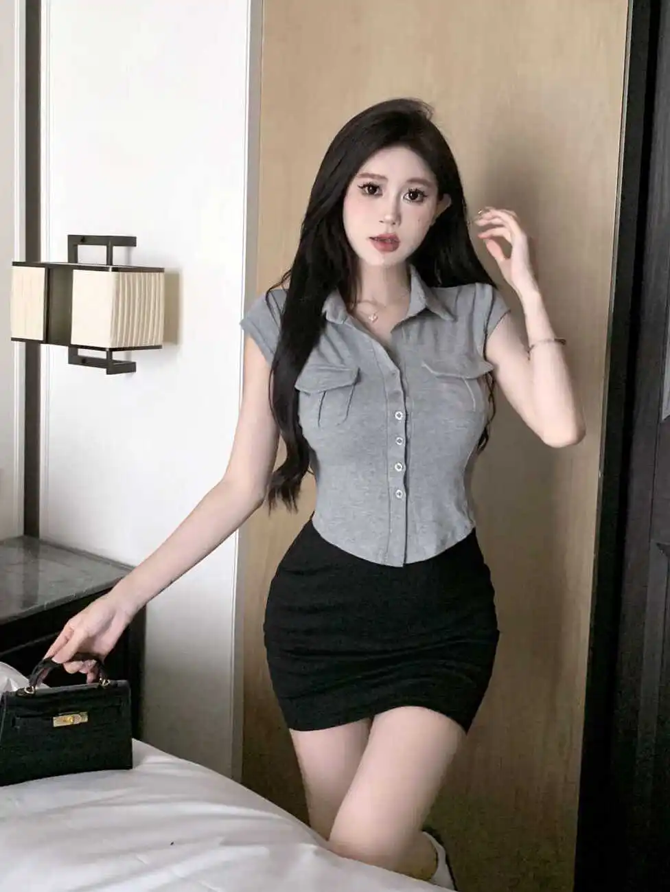 Топ Slim Fit с коротким рукавом Pure Desire, подчеркивающий талию, для молодых женщин, летняя модная повседневная одежда
Топ Slim Fit с коротким рукавом Pure Desire, подчеркивающий талию, для молодых женщин, летняя модная повседневная одежда