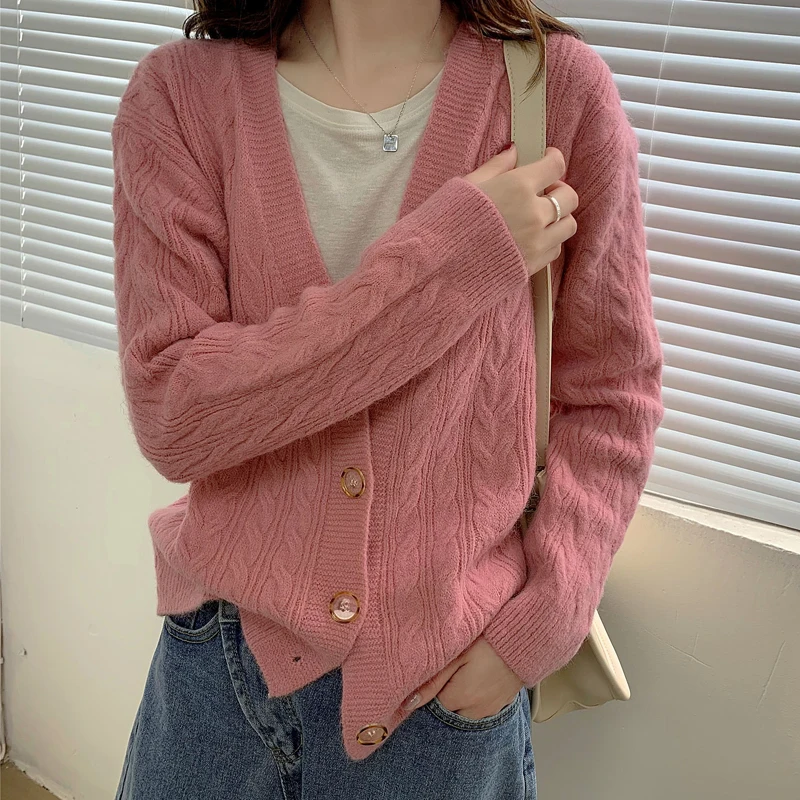 Korean Knitted Cardigan Women's Autumn/winter New Fashion Sweater Loose Versatile V-neck Cardigan Sweater Pink Cardigan 31102
Korean Knitted Cardigan Women's Autumn/winter New Fashion Sweater Loose Versatile V-neck Cardigan Sweater Pink Cardigan 31102
