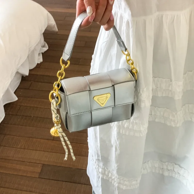 Women Work Tote Bags Waterproof 2025 High-End Woven Shoulder Bag Large Capacity Office Commute Retro Versatile Messenger Purse
Women Work Tote Bags Waterproof 2025 High-End Woven Shoulder Bag Large Capacity Office Commute Retro Versatile Messenger Purse