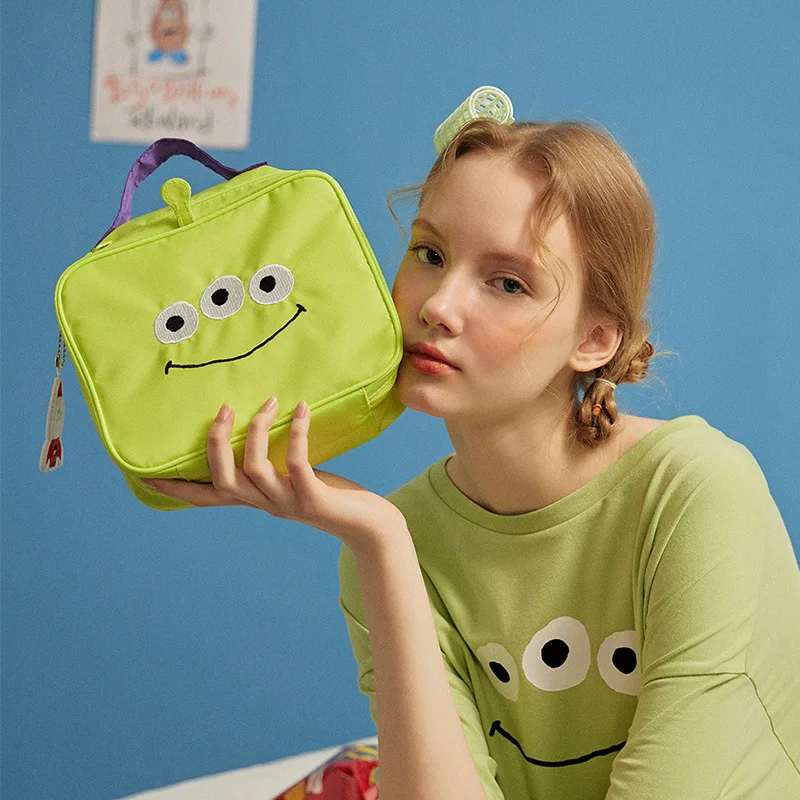 Disney Toy Story Aliens Lotso Bear 8811 Anime Cosmetic Bag Handbag Storage Makeup Washing Bags Girl Travel Gift
Disney Toy Story Aliens Lotso Bear 8811 Anime Cosmetic Bag Handbag Storage Makeup Washing Bags Girl Travel Gift
