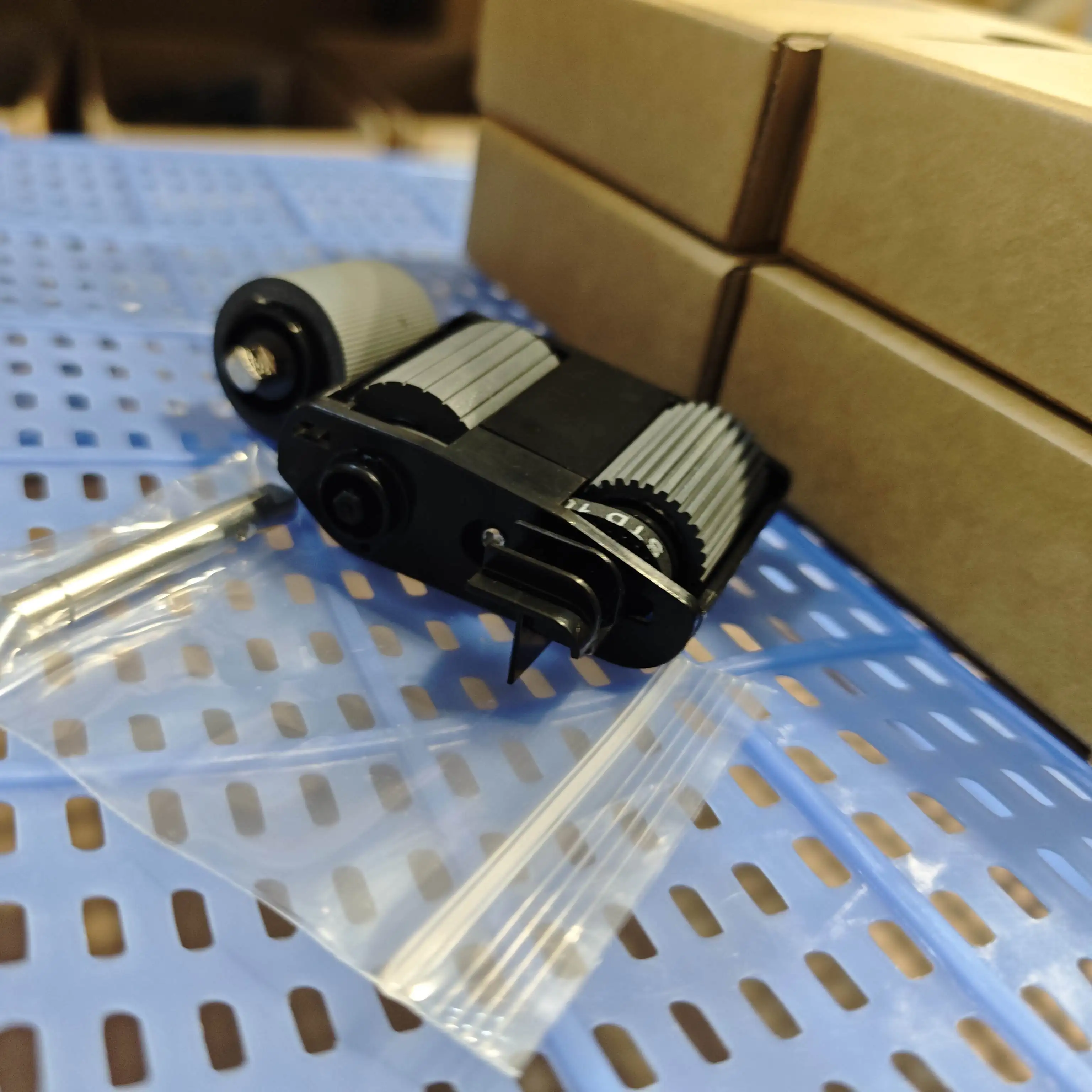 5 комплектов высококачественных роликовых роликов J8J95A 5851-7202 ADF для деталей принтера HP M631 M632 M633 M681 M682 M631 M632 M633
5 комплектов высококачественных роликовых роликов J8J95A 5851-7202 ADF для деталей принтера HP M631 M632 M633 M681 M682 M631 M632 M633