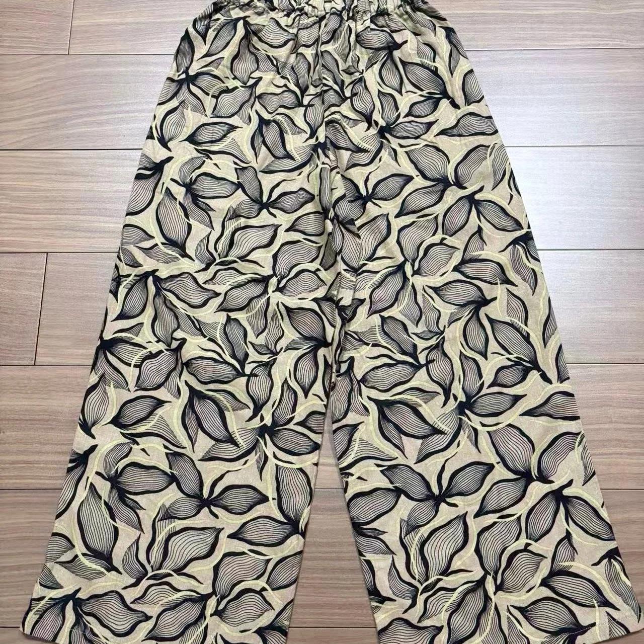 Cool Thin Camouflage Straight Leg Pants Women's Summer New Belted Elastic Waist High Drape Slimming Long Trousers
Cool Thin Camouflage Straight Leg Pants Women's Summer New Belted Elastic Waist High Drape Slimming Long Trousers