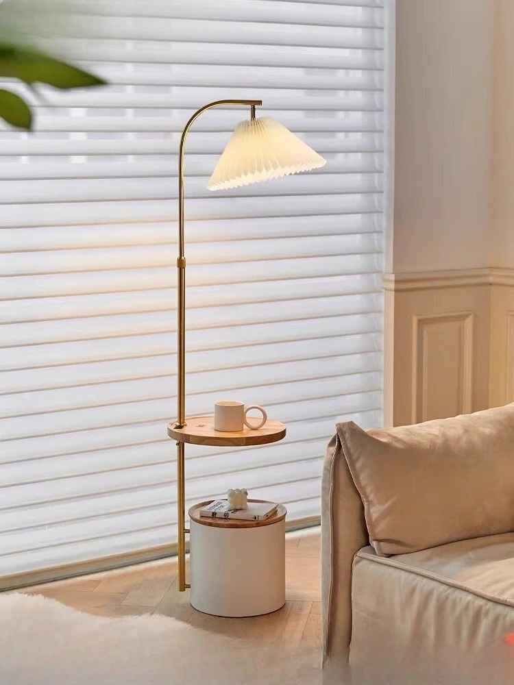 Floor lamp, bedroom, living room pleated light luxury coffee table rack integrated atmosphere light, vertical high-end floor lam
Floor lamp, bedroom, living room pleated light luxury coffee table rack integrated atmosphere light, vertical high-end floor lam
