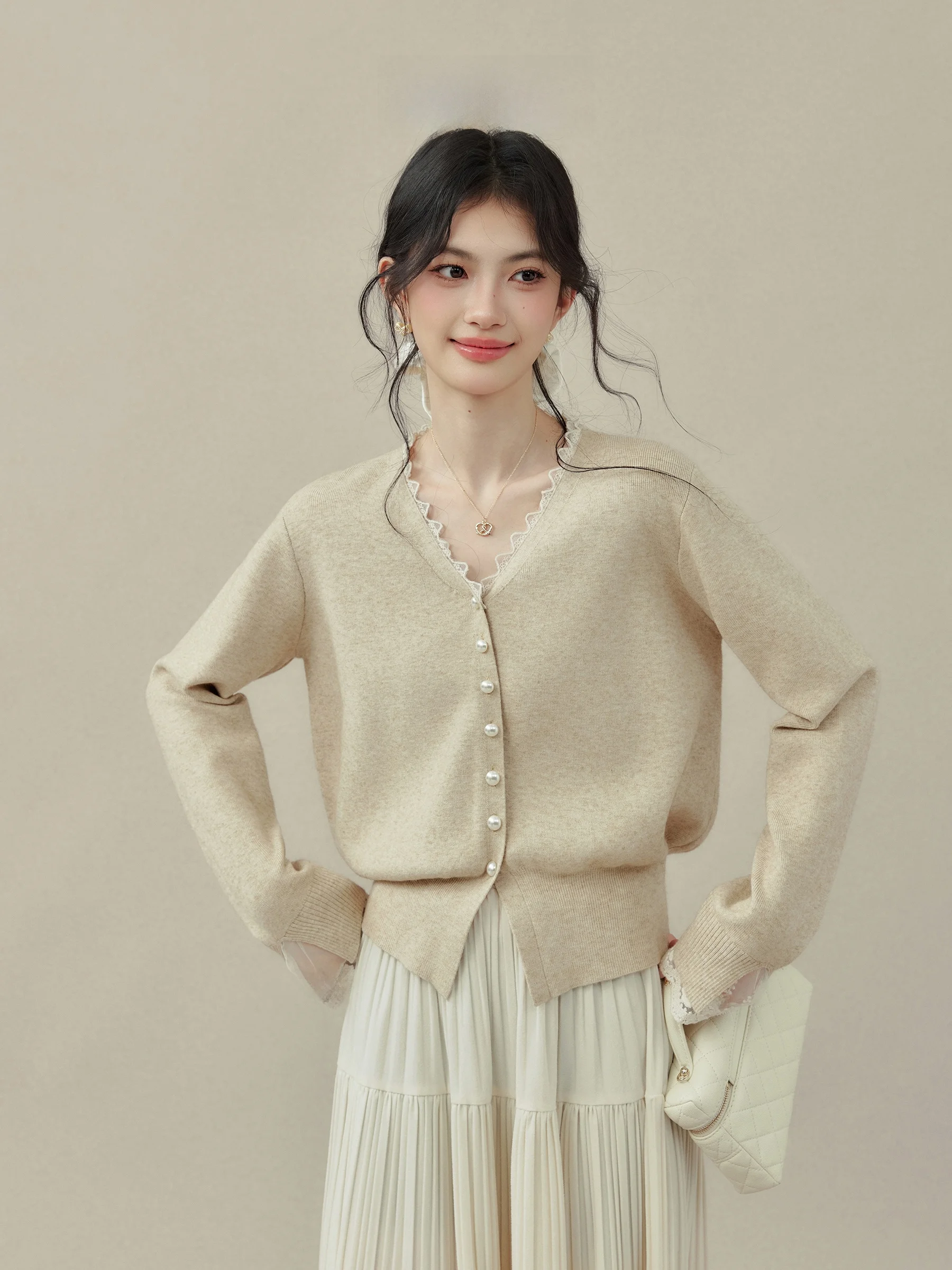 Sugar Maple Chestnut Plump V-neck Sweater Women's Cardigan Inner Wear Base Shirt Outer Wear Long Sleeve Winter Fashion
Sugar Maple Chestnut Plump V-neck Sweater Women's Cardigan Inner Wear Base Shirt Outer Wear Long Sleeve Winter Fashion