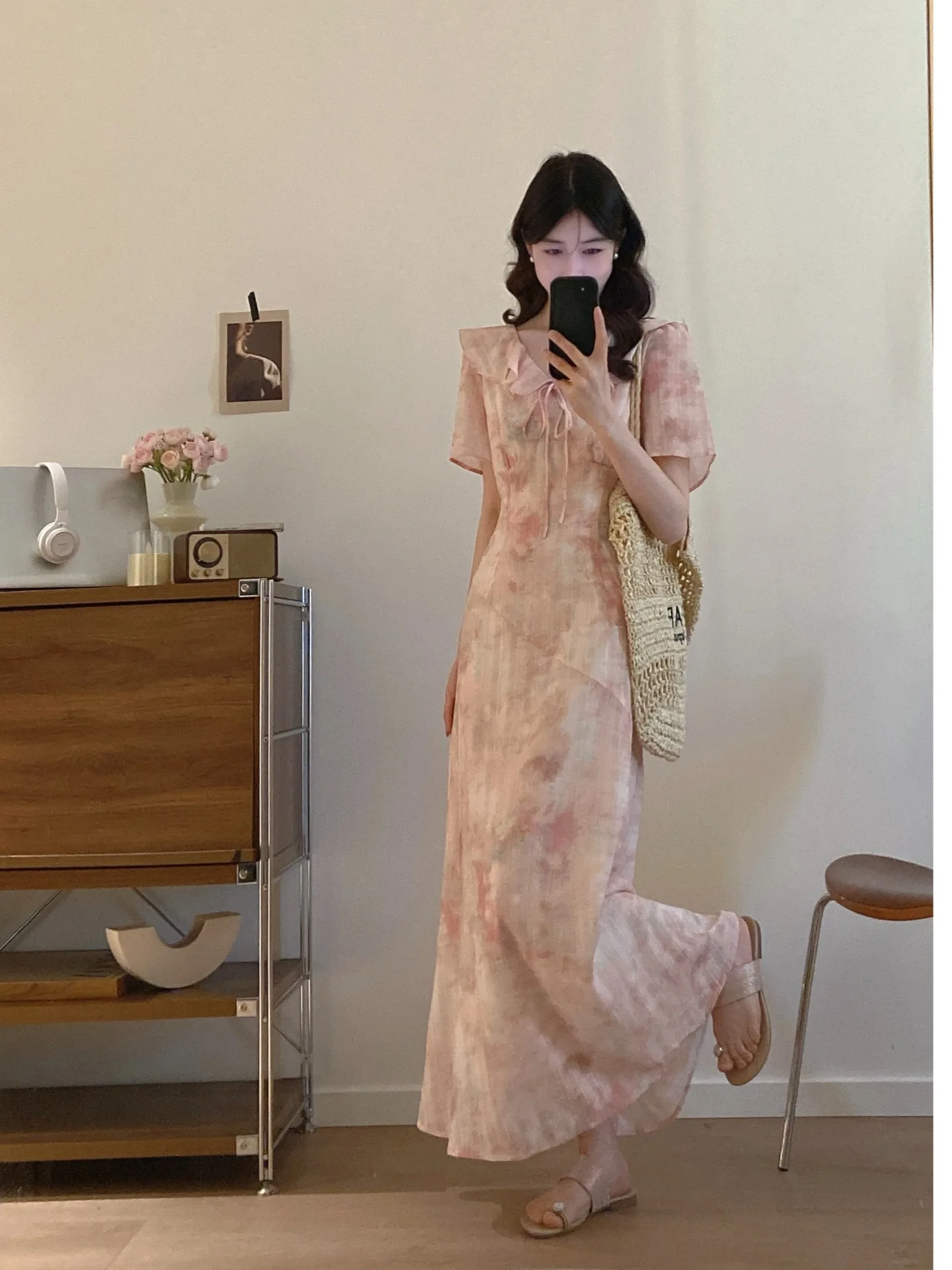 plus Size Women's Summer Floral Print Dress with Ruffle Collar Short Sleeve Gradient Color High Waist Design Korean Style
plus Size Women's Summer Floral Print Dress with Ruffle Collar Short Sleeve Gradient Color High Waist Design Korean Style