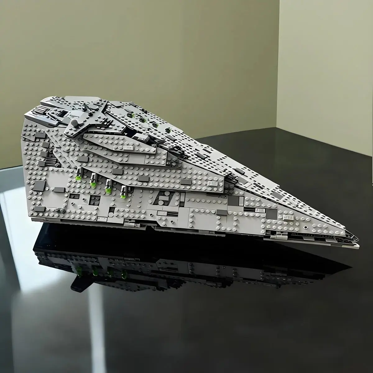 1416PCS First Order Star Destroyer Spaceship Building Blocks Starfighter Assemble Bricks Toy Gift for Adult
1416PCS First Order Star Destroyer Spaceship Building Blocks Starfighter Assemble Bricks Toy Gift for Adult