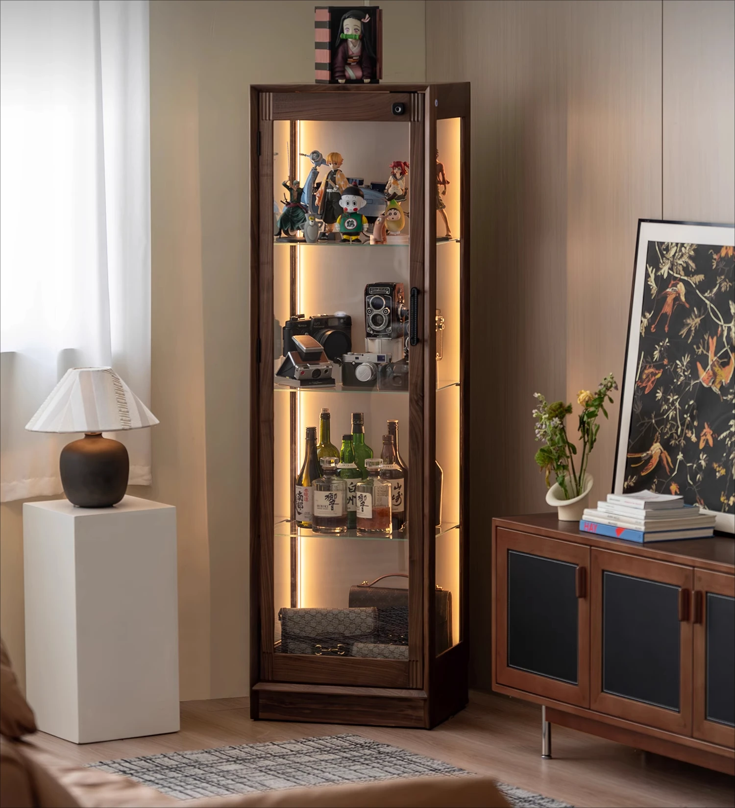 Figure display cabinet Living room transparent glass dust-proof display wine cabinet black walnut storage cabinet
Figure display cabinet Living room transparent glass dust-proof display wine cabinet black walnut storage cabinet
