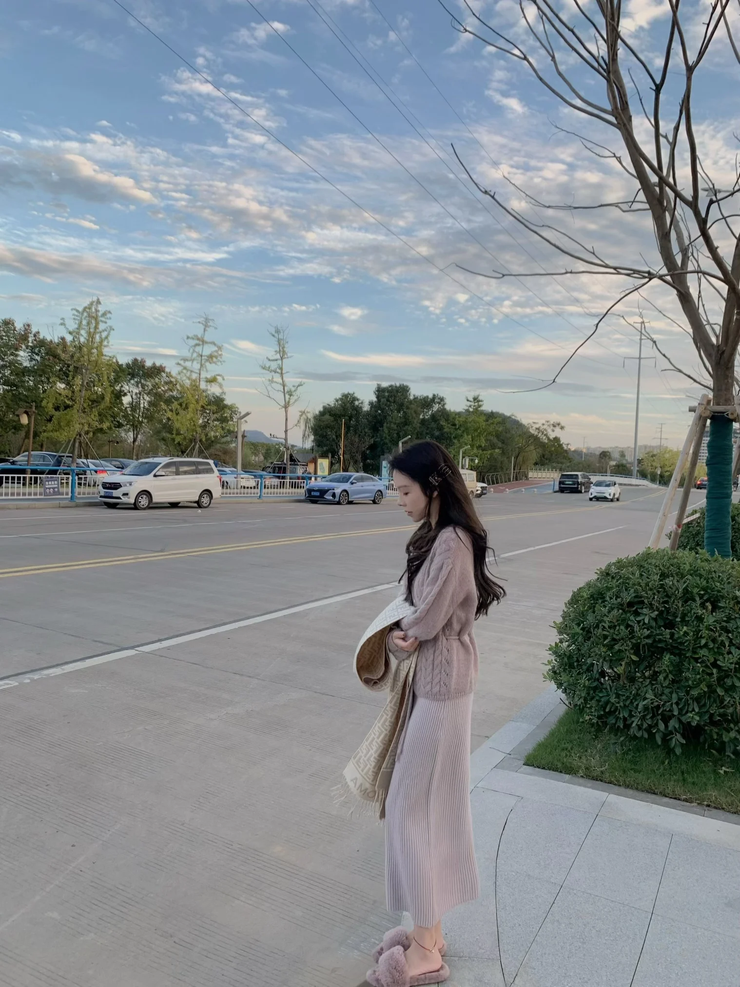 Soft Wool Skirt Coarse Spun High Elastici Lightweight Winter Collection Women's Premium Faion Skirts up to 20 Pou
Soft Wool Skirt Coarse Spun High Elastici Lightweight Winter Collection Women's Premium Faion Skirts up to 20 Pou