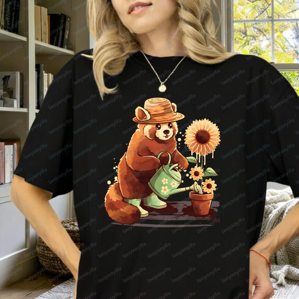 Unisex Cotton T-Shirt Charming Red Panda Gardening Print, Skin-friendly Material A Lovely Choice for Casual Outings Gift-giving
Unisex Cotton T-Shirt Charming Red Panda Gardening Print, Skin-friendly Material A Lovely Choice for Casual Outings Gift-giving