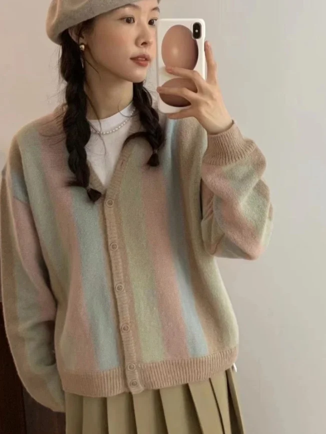 Miss Candy Korean Dongdaemun EGG Woolen Vintage Vertical Stripes V-neck Knitted Open Cardigan Sweater Women Straight Tube Type
Miss Candy Korean Dongdaemun EGG Woolen Vintage Vertical Stripes V-neck Knitted Open Cardigan Sweater Women Straight Tube Type